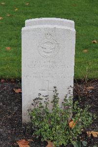 Berlin 1939-1945 War Cemetery - Cowden, John Duncan Forbes